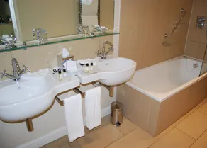 The Horn Of Plenty - Bathroom
