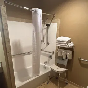 Comfort Suites Palestine - Salle de bain