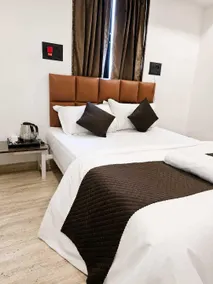 Hotel Pune Grand - Room