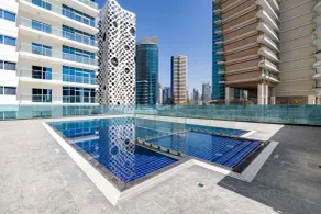 Unlock Metropolis Business Bay - Piscine