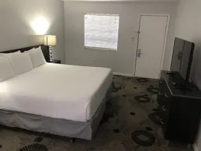 Ramada by Wyndham New Orleans Midcity - Room