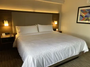 Holiday Inn Express & Suites Chatsworth by IHG - Room