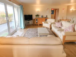 Clovermead Cottage - Living area