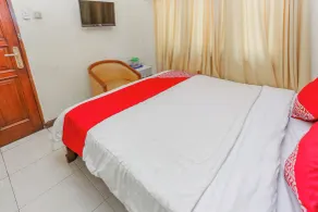 RedDoorz at Hotel Andalus Puncak - Habitación
