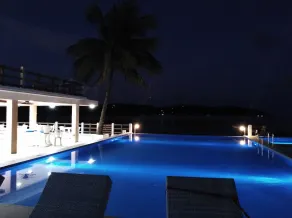 Nirvana Resort Puerto Galera - Pool