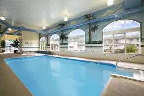 Ramada Merritt - Piscine