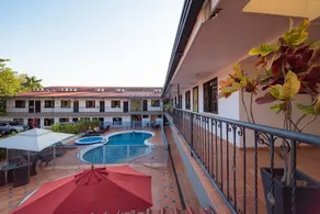 Hotel Vanguardia Natural - Exterior