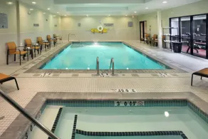 Courtyard by Marriott Providence Warwick - Piscine