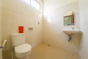 RedDoorz near Nusa Cendana University - Salle de bain