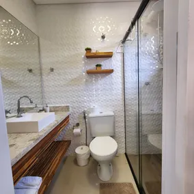Rei dos Mares Suítes - by Easy Hotéis - Bathroom
