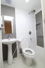 Hotel Sogo Alabang Southroad - Bathroom