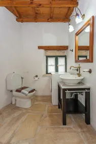 Dream 1 -traditional House With Pool To Share - Bad