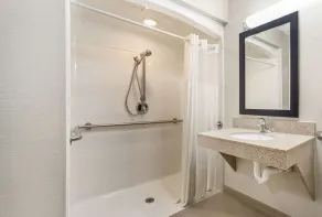Quality Inn Effingham North - Salle de bain
