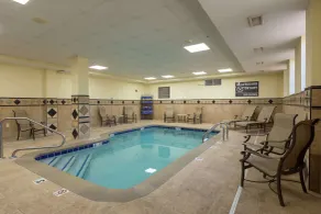Hampton Inn & Suites Knoxville-Downtown - Piscine
