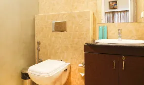 Treebo Skydale Inn & Suites With Mountain View - Baño