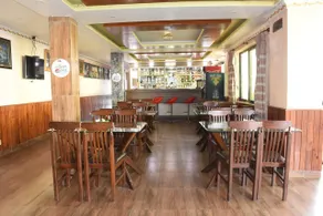 Bojinee Nagarkot Resort - Restaurant