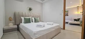 Luxury Escape at Gammarth Private Garden Hot Tub - Habitación