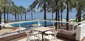 Gai Beach Hotel - Piscina