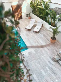 Elysium Luxury Stays - Pool
