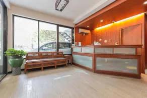 RedDoorz near Gubeng Station Surabaya - Lobby