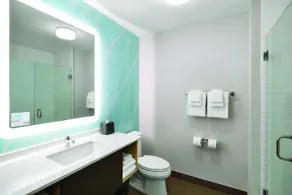 avid hotel Tulsa South - Medical District by IHG - Salle de bain