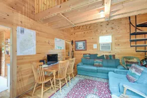 Near Snowmobiling: Secluded Harmony Cabin w/ Deck! - Interiör