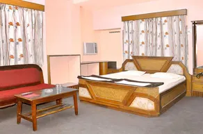 Hotel Yashoda International - Chambre