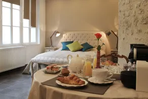 DEMEURE DES CORDELIERS avec parking privé - Spiseområde på rommet