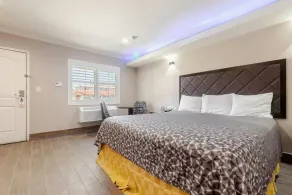 Diamond Bell Inn & Suites - Zimmer