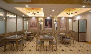 Hampton By IC's - Restaurant