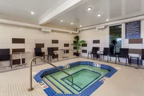 Best Western PLUS Fort Saskatchewan Inn & Suites - Piscine