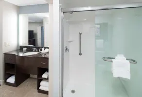 Homewood Suites by Hilton Austin NW near The Domain - Bathroom