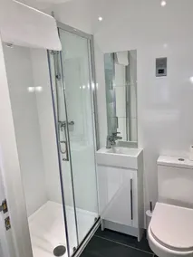 The Barbican Penthouse - Bathroom