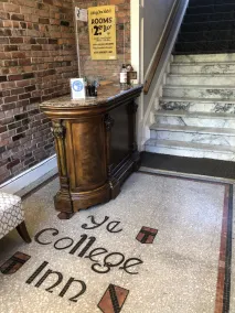 College Inn Hotel - Reception
