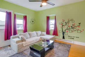 Apt in Historic Lynn Neighborhood: 2 Mi to Beach! - Interior