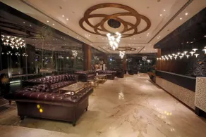 Grand Xenia - Reception
