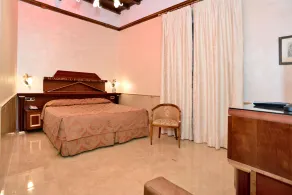 Hotel Pantheon - Room