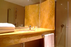 Poli Hotel - Banheiro
