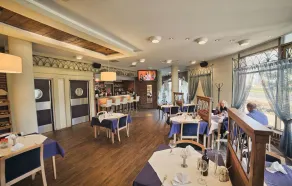 Grot Hotel - Restaurant