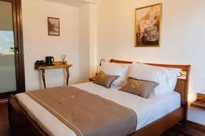 The Golden View Guesthouse - Zimmer