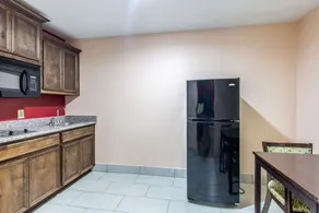 Quality Inn & Suites Bridge City Orange - Chambre