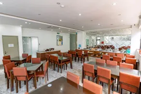 TQ Luxury Hotel & Apartment - Restaurant