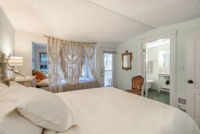 The Cottage and Castle - Room