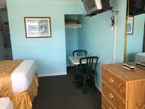 Harbor Mist Family Motel - Værelse