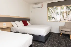 Lakeview Hotel Motel - Room