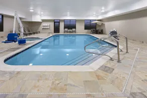 Hampton Inn Cleveland Airport - Tiedeman Road - Pool