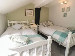 Wren's Nest - Room