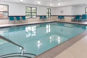 TownePlace Suites by Marriott Erie - Piscine