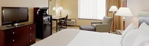 Armoni Inn & Suites - Room