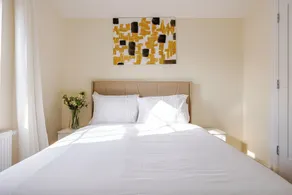 Prime Luxury with Balcony Wood Fireplace - Room